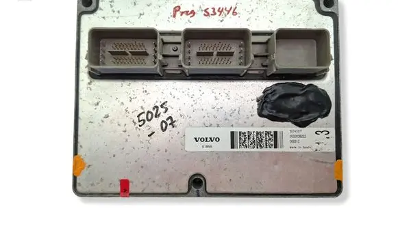 Volvo S40 Engine control unit/module 30743371