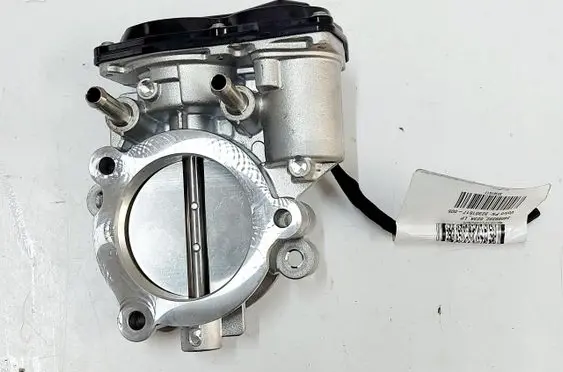 Volvo XC40 Throttle body valve 31459143