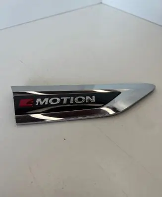 Volkswagen Tiguan Allspace Fender model badge letters 