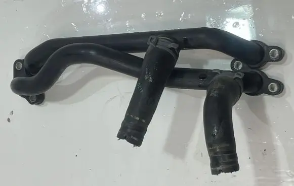 Audi A6 C7 Engine coolant pipe/hose 06E121083A