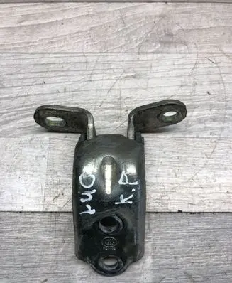 Hyundai i40 Front door upper hinge 120102