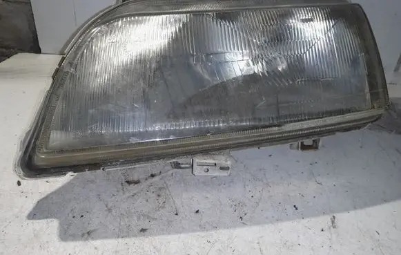 Volkswagen Sharan Headlight/headlamp 0301043701