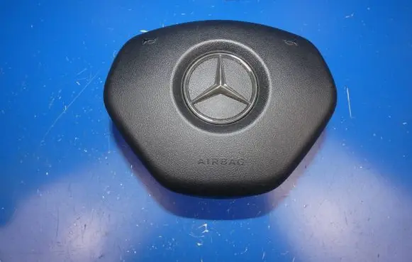 Mercedes-Benz A W176 Steering wheel airbag 2188605102 SA16251610310
