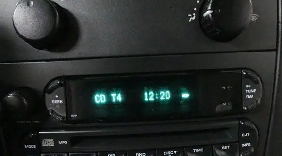 Chrysler Pacifica Radio/CD/DVD/GPS head unit P05094564AC IMPRK1225852