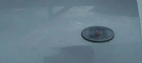 Mazda 5 Front fender indicator light