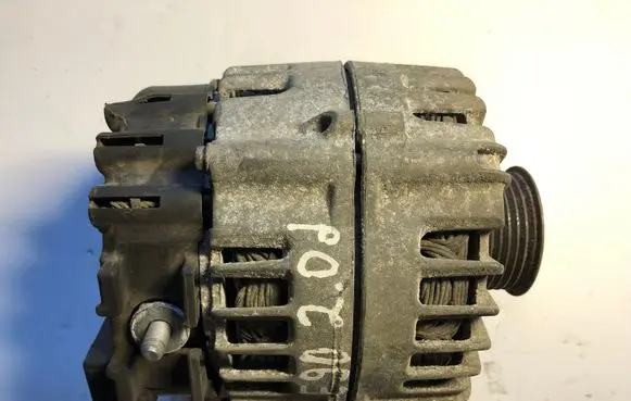 BMW 3 E90 E91 Generator/alternator 7802261 FG18S019 2543461C