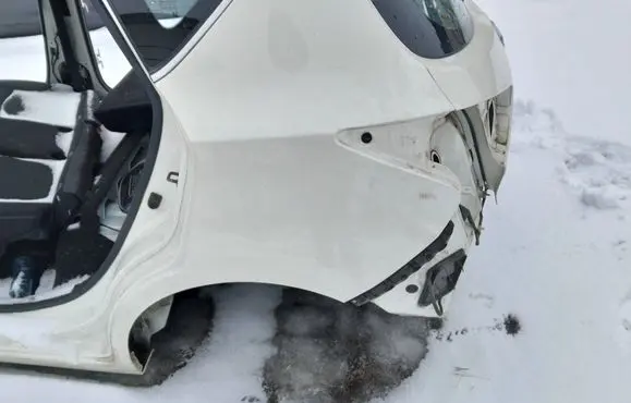 Nissan Pulsar Rear quarter panel 