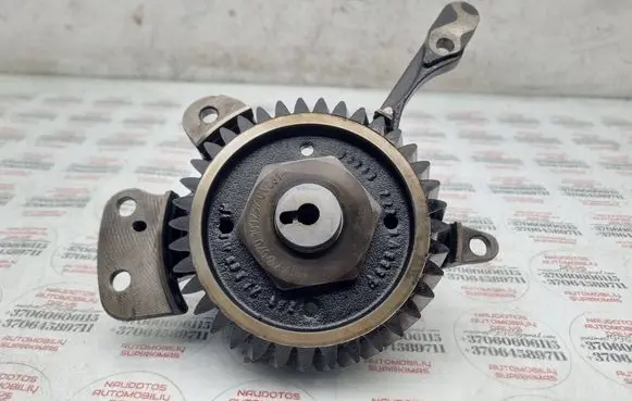 Volkswagen Touareg I Timing chain sprocket 070109237