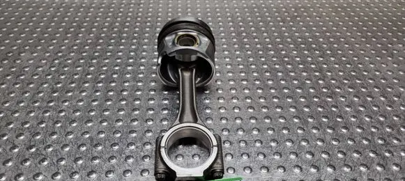 Audi A4 S4 B8 8K Piston with connecting rod S18031570 7901G 038J
