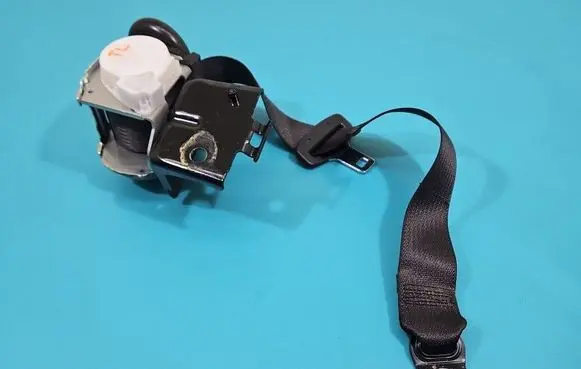 Opel Astra K Rear seatbelt 39201586 IMPRK1509035