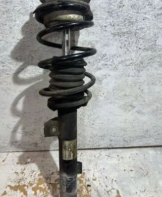 BMW 1 E81 E87 Front shock absorber/damper 6768915
