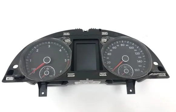 Volkswagen PASSAT B6 Speedometer (instrument cluster) 3C0920972J