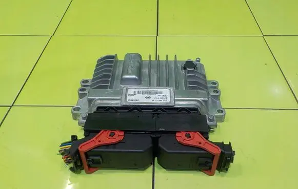 SsangYong Rodius Engine control unit/module 6715400732