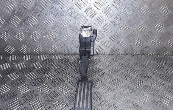Ford Focus Accelerator throttle pedal 4m519f836ak