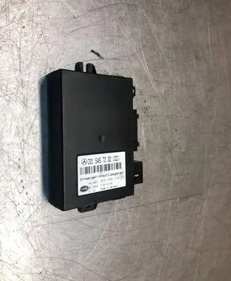 Mercedes-Benz C W203 Tow bar trailer control unit/module 0315457232 5DS00810201