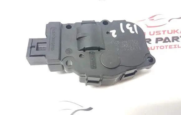 BMW 1 E81 E87 Air flap motor/actuator CZ113930