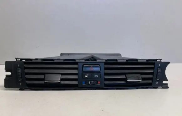 BMW 3 E92 E93 Dash center air vent grill 144821