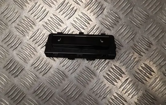 Volkswagen Arteon Shooting Brake Seat heating switch 11A907049B