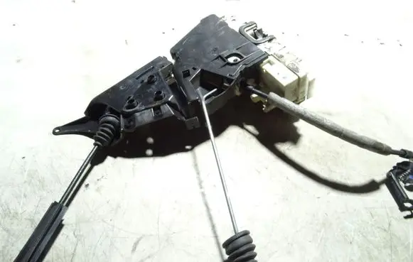Mercedes-Benz B W245 Front door lock 1697202535