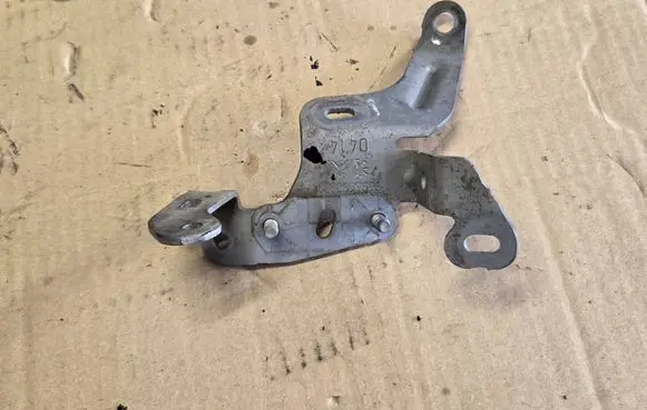 Peugeot 308 Other engine bay part 0880699896