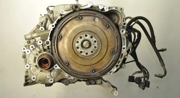 Volvo V70 Manual 6 speed gearbox 8675153