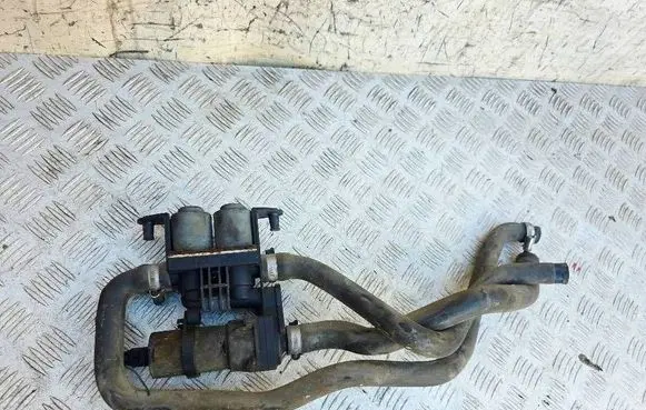 BMW 5 E39 Coolant heater control valve 8374994