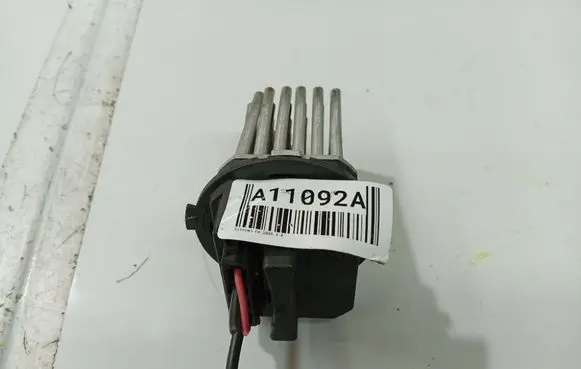 Citroen C4 I Heater blower motor/fan resistor F884028A