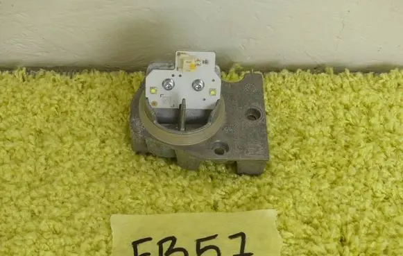 BMW 5 F10 F11 LED ballast control module MDE95883