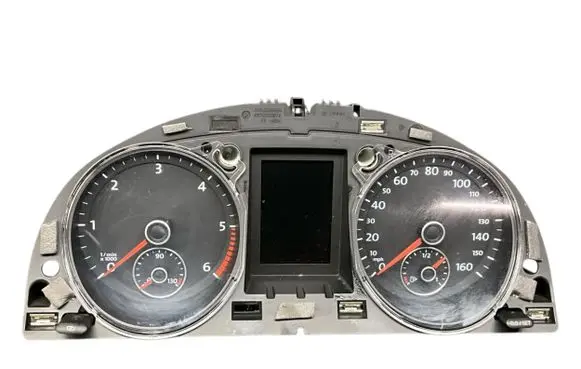 Volkswagen PASSAT B7 Speedometer (instrument cluster) A2C53238929 A2C53250574