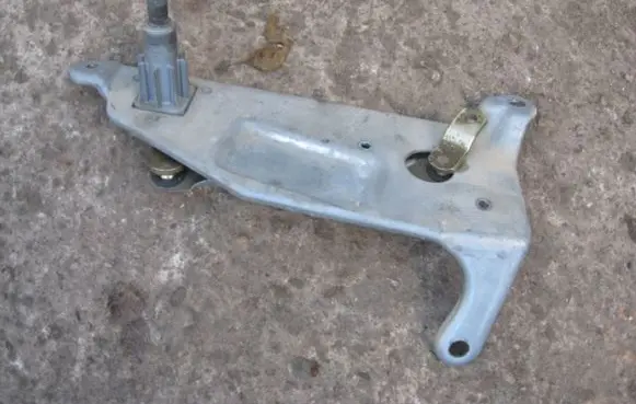 Renault Safrane Rear window wiper mechanism 
