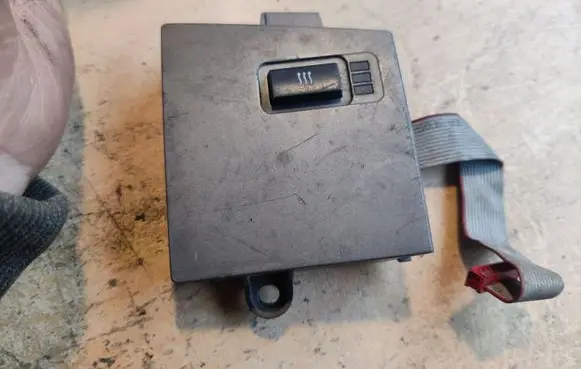 BMW 7 E65 E66 Seat heating switch 6918391