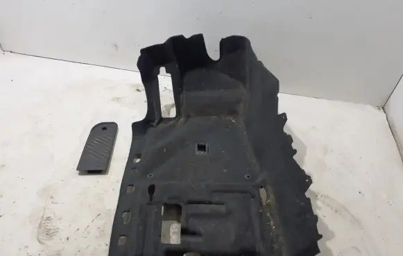 Volkswagen Touareg III Front floor carpet liner 
