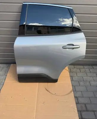 Ford Kuga III Rear door