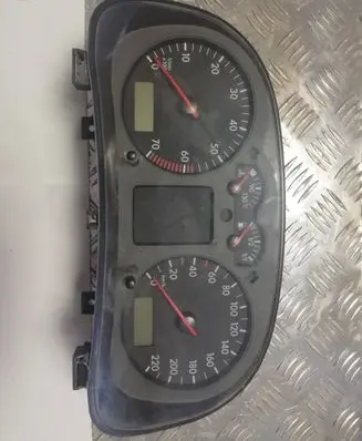 Volkswagen Golf IV Speedometer (instrument cluster) 1J0919860