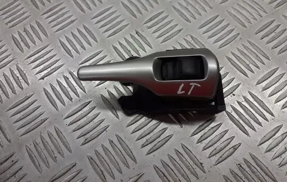Toyota Auris 150 Rear door handle trim 