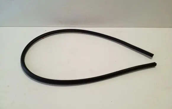 Nissan Qashqai J12 Engine compartment rubber 