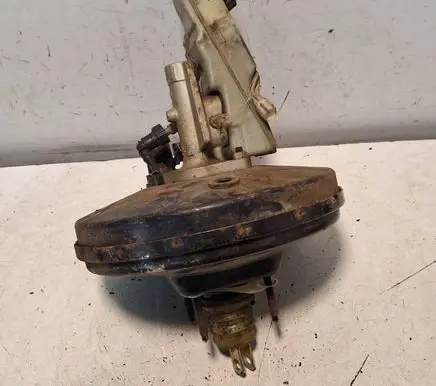 Volvo V50 Brake booster 4N512B195AK