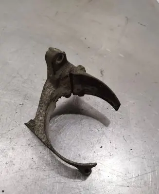 Volvo V50 Fuel filter bracket/mount holder 9659010680