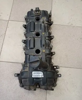 Chrysler Town u0026 Country V Rocker cam cover P05184464AG TPHE1208310205