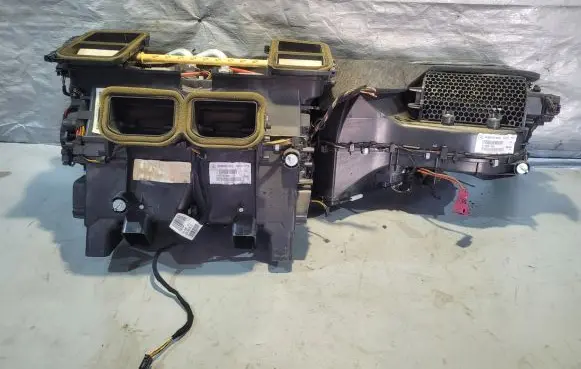 Mercedes-Benz E W212 Interior heater climate box assembly A2128304160