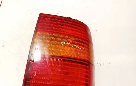 Volkswagen PASSAT B4 Rear/tail lights 3a9945112b
