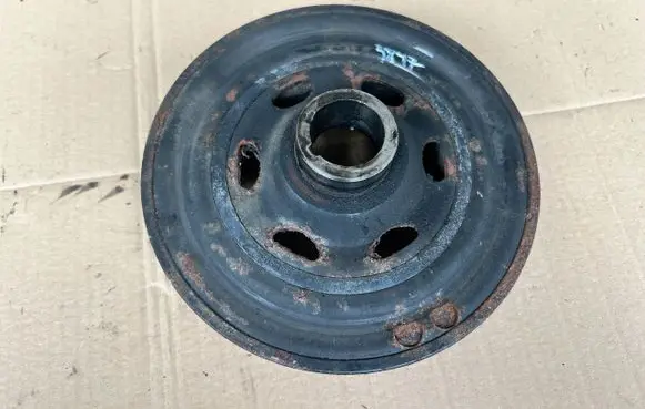 Mercedes-Benz C W204 Crankshaft pulley A6110300503