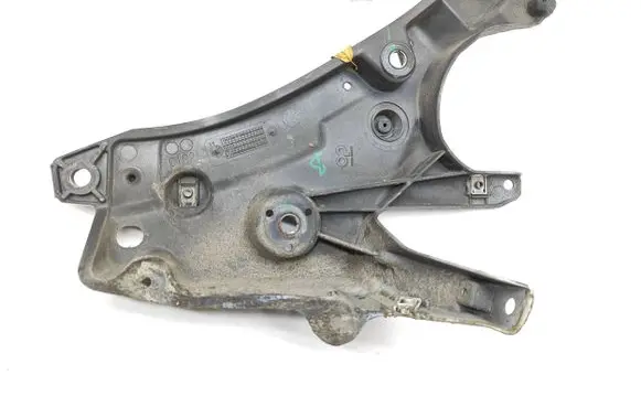 Volvo S90, V90 Fender mounting bracket 31378984 AD7011