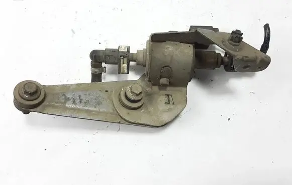 Ford Kuga II Fuel injection high pressure pump CV619A407AB