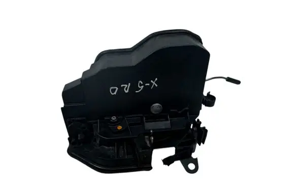 BMW X5 E70 Front door lock 7202146