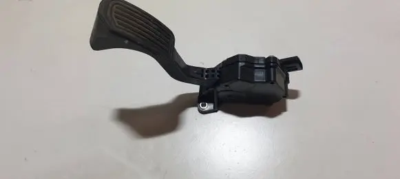 Toyota RAV 4 (XA40) Accelerator throttle pedal 7811042041 1988001940 02U17E00270