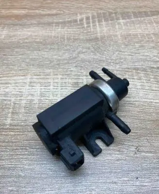 Volvo S40 Turbo solenoid valve 30618057 72190343