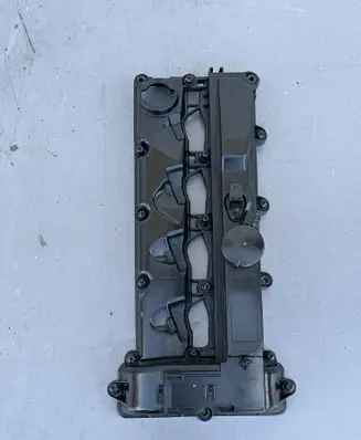 Mercedes-Benz E W211 Rocker cam cover 74374 085 74374085