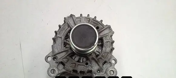 Audi A1 Generator/alternator 04C903023L