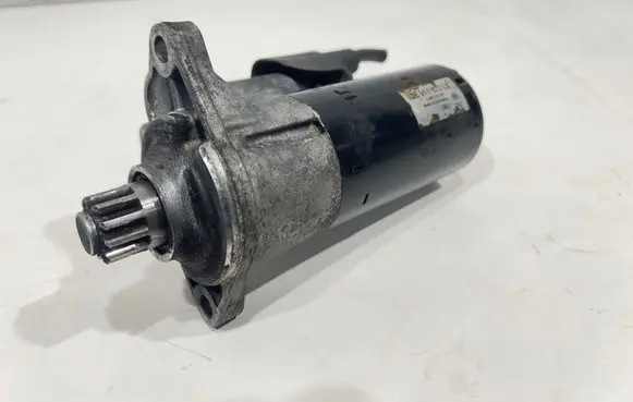 Volkswagen Jetta V Starter motor 02E911023LX